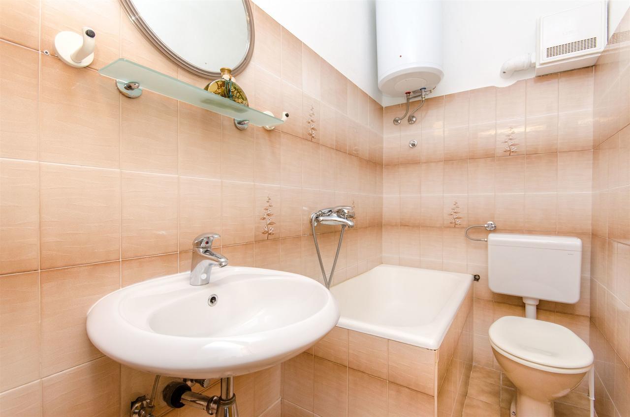 Apartments Mateo Baška Voda Zewnętrze zdjęcie