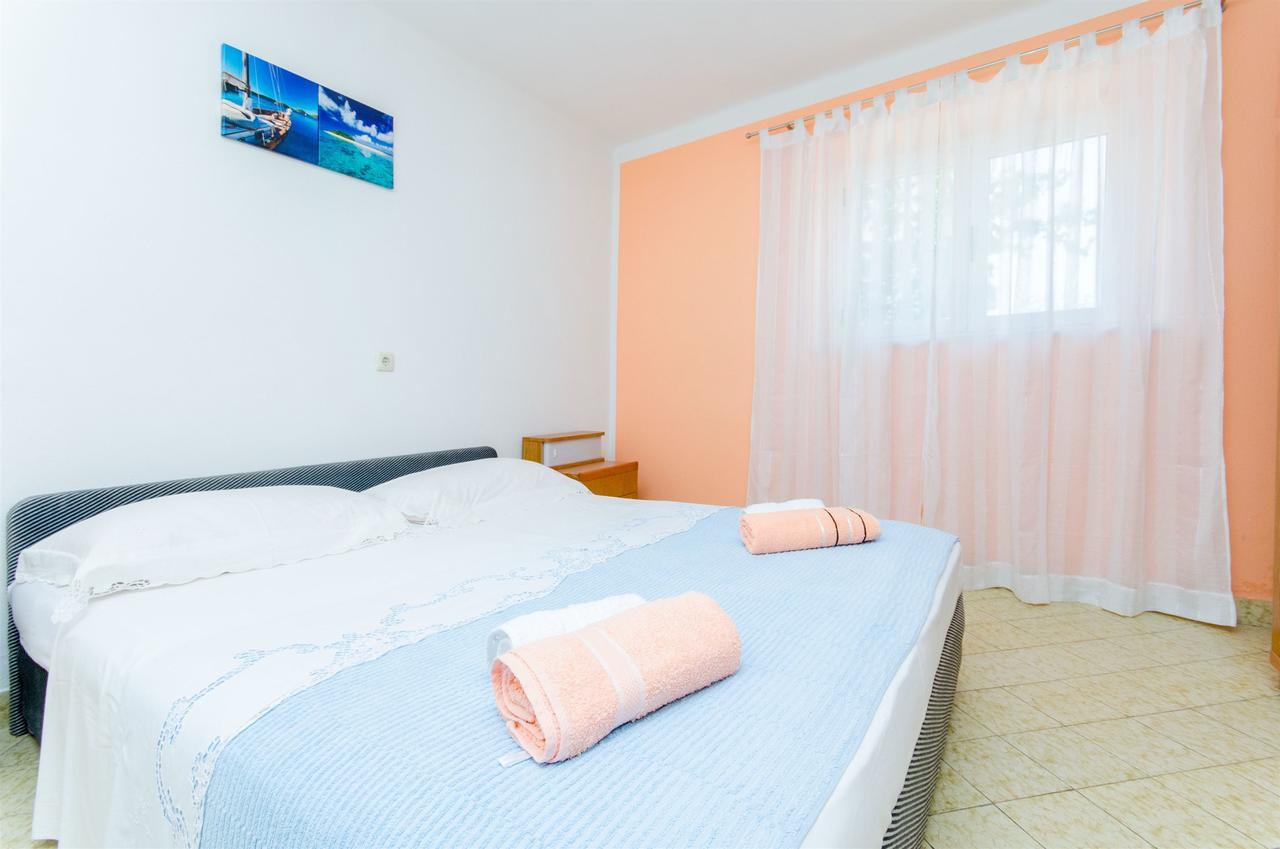Apartments Mateo Baška Voda Zewnętrze zdjęcie