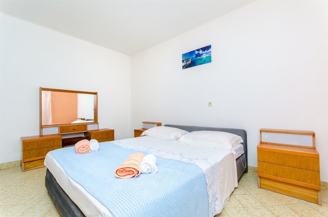 Apartments Mateo Baška Voda Zewnętrze zdjęcie
