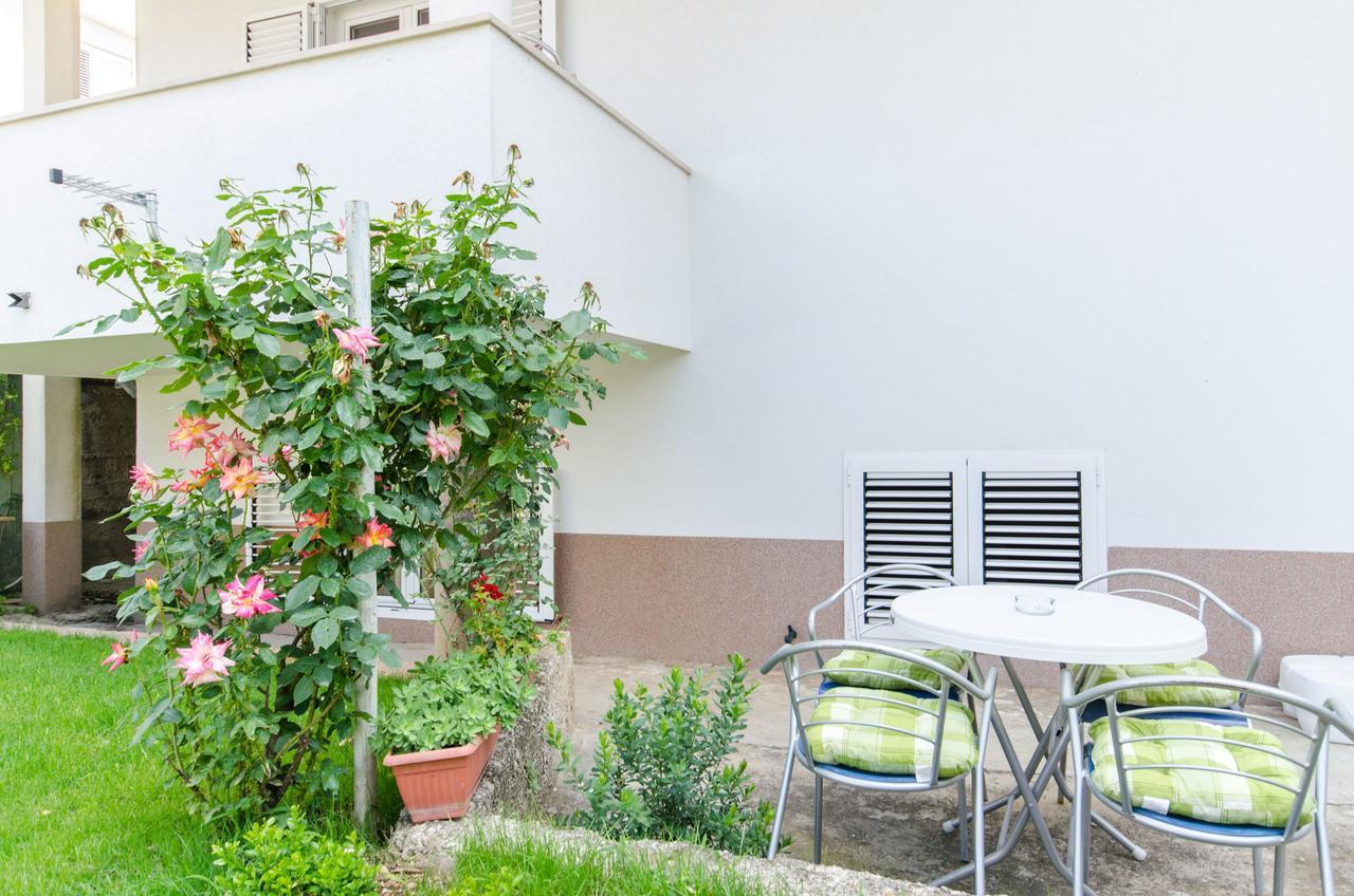 Apartments Mateo Baška Voda Zewnętrze zdjęcie